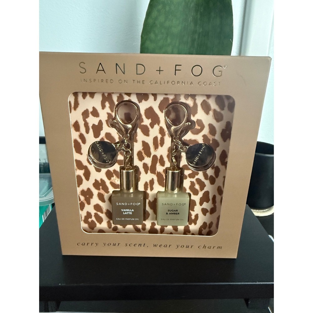 Sand + Fog  key chain Gift Set Vanilla Latte Sugar & Amber 2 x 10ml nib